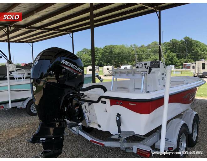 2021 Blue Wave Classic 2000 Boat, 150 Motor and Trailer Bay or Flats at Go Play RV and Marine STOCK# 15e021 Photo 4