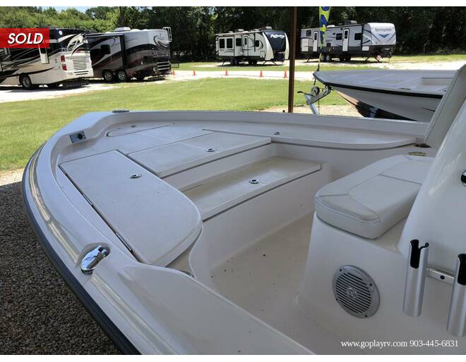2021 Blue Wave Classic 2000 Boat, 150 Motor and Trailer Bay or Flats at Go Play RV and Marine STOCK# 15e021 Photo 9