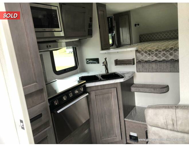 2021 Lance Short Bed 850 Truck Camper at Go Play RV and Marine STOCK# 177456 Photo 15