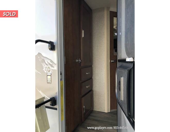 2021 Lance 1685 Travel Trailer at Go Play RV and Marine STOCK# 330181 Photo 28