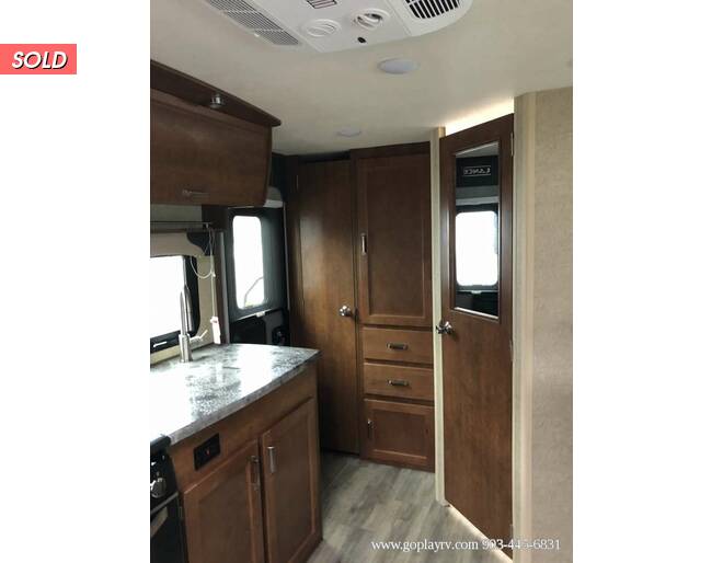 2021 Lance 1685 Travel Trailer at Go Play RV and Marine STOCK# 330551 Photo 17