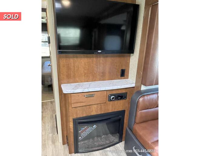 2021 Lance 2465 Travel Trailer at Go Play RV and Marine STOCK# 330615 Photo 21
