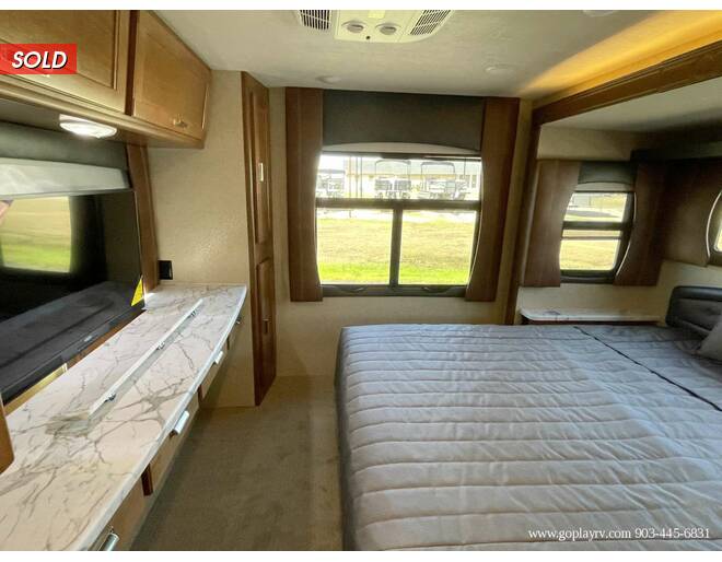 2021 Lance 2465 Travel Trailer at Go Play RV and Marine STOCK# 330615 Photo 32