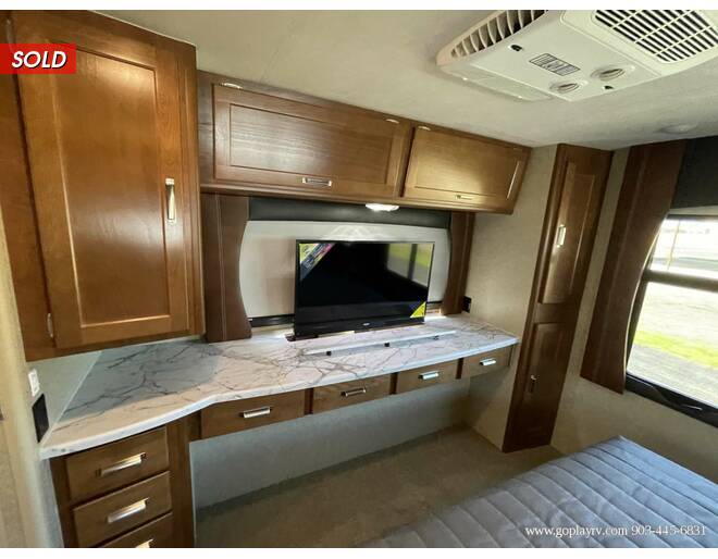 2021 Lance 2465 Travel Trailer at Go Play RV and Marine STOCK# 330615 Photo 33