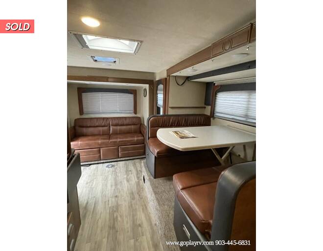2019 Lance Long Bed 1172 Truck Camper at Go Play RV and Marine STOCK# 175284 Photo 5