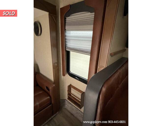2019 Lance Long Bed 1172 Truck Camper at Go Play RV and Marine STOCK# 175284 Photo 6