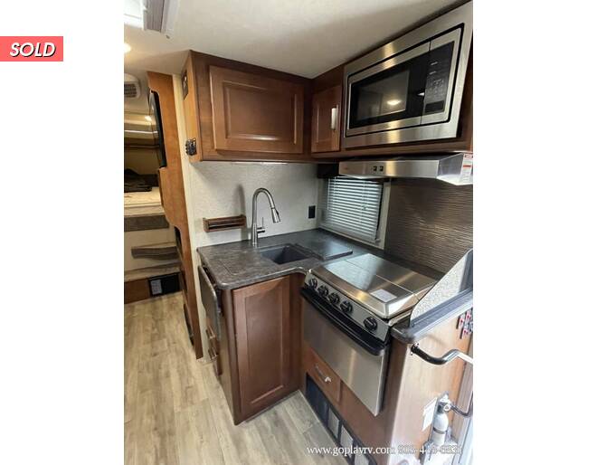 2019 Lance Long Bed 1172 Truck Camper at Go Play RV and Marine STOCK# 175284 Photo 7