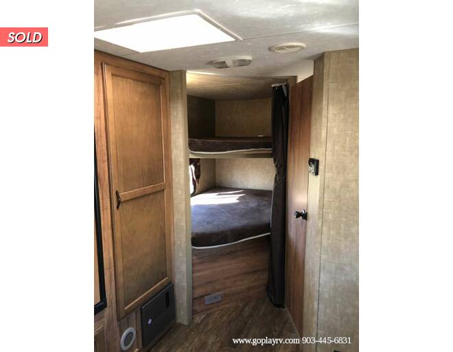2015 KZ Spree Connect 282BHS Travel Trailer at Go Play RV and Marine STOCK# 056091 Photo 11