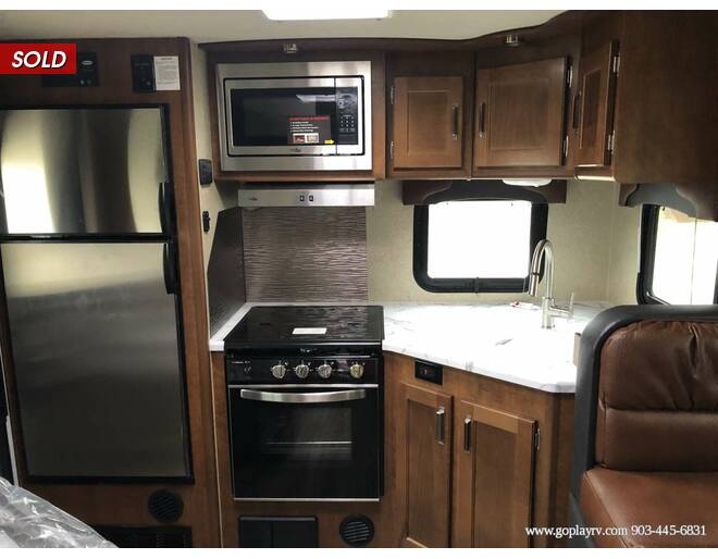 2021 Lance 2285 Travel Trailer at Go Play RV and Marine STOCK# 330952 Photo 9
