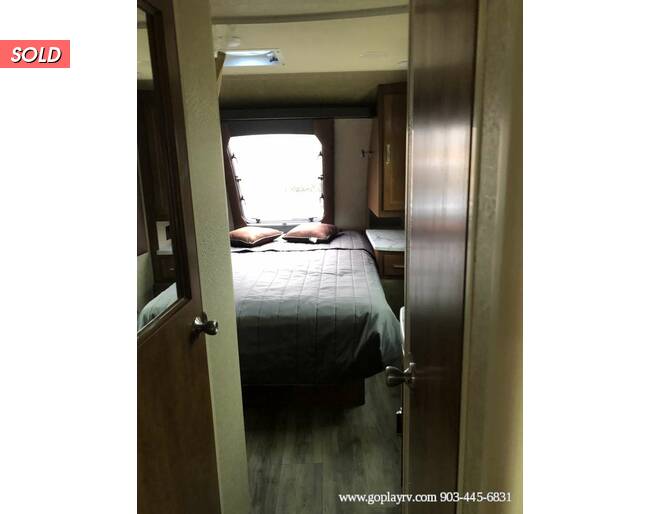 2021 Lance 2285 Travel Trailer at Go Play RV and Marine STOCK# 330952 Photo 10