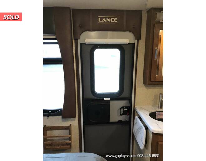2021 Lance 2285 Travel Trailer at Go Play RV and Marine STOCK# 330952 Photo 27