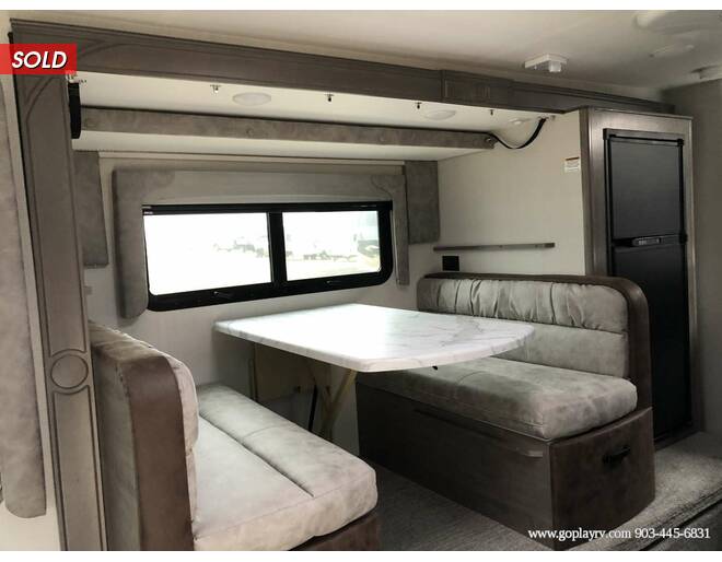 2021 Lance Long Bed 1172 Truck Camper at Go Play RV and Marine STOCK# 177668 Photo 17