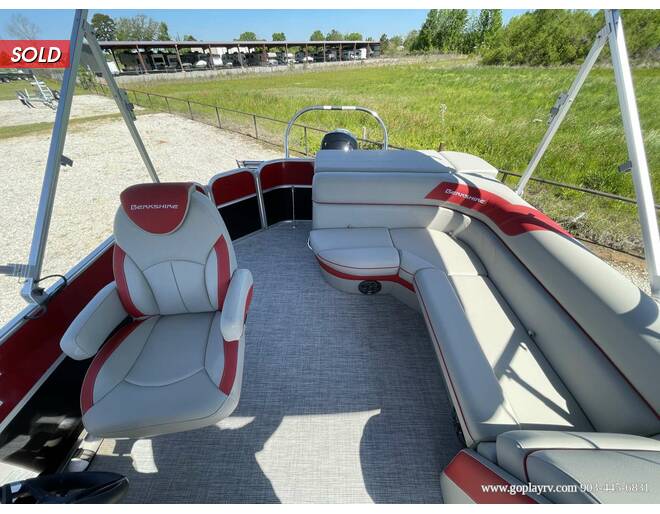 2021 Berkshire LE Series 20CL LE 2.5 Pontoon at Go Play RV and Marine STOCK# 11C121 Photo 5