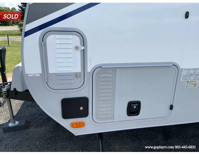 2021 Lance 2375 Travel Trailer at Go Play RV and Marine STOCK# 331537 Photo 4