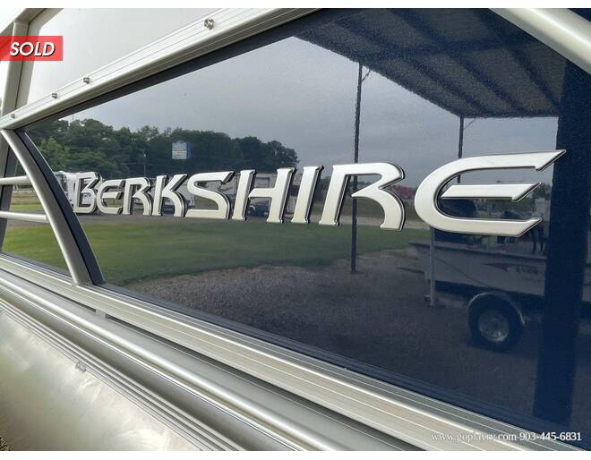 2021 Berkshire CTS Series 22A CTS 2.75 Pontoon at Go Play RV and Marine STOCK# 047C121 Photo 10
