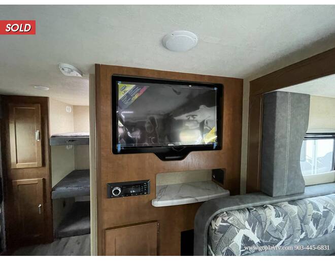 2021 Lance 2185 Travel Trailer at Go Play RV and Marine STOCK# 331886 Photo 38