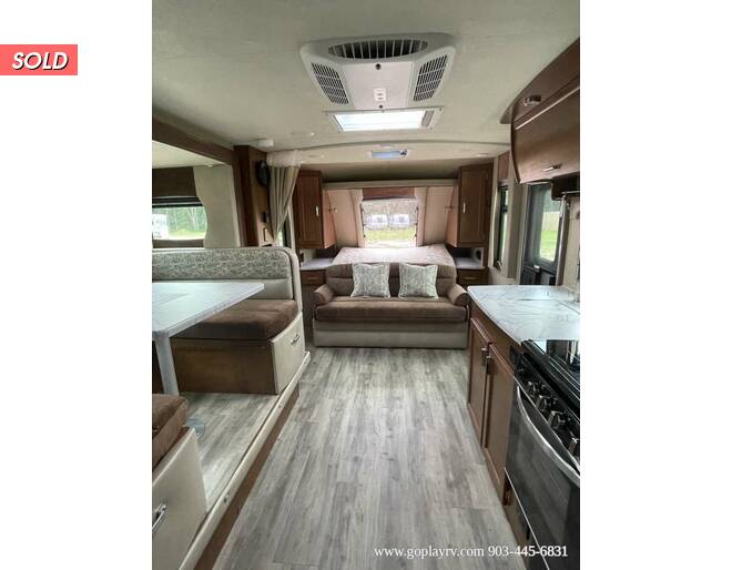 2021 Lance 1985 Travel Trailer at Go Play RV and Marine STOCK# 331896 Photo 11