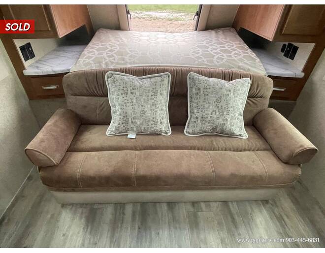 2021 Lance 1985 Travel Trailer at Go Play RV and Marine STOCK# 331896 Photo 14