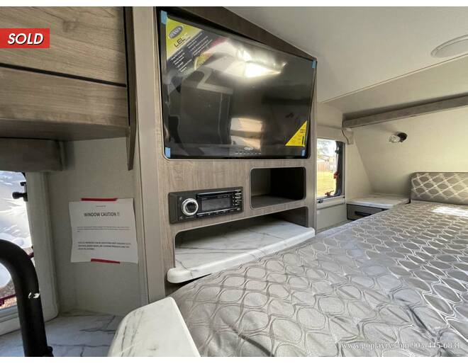 2021 Lance Long Bed 960 Truck Camper at Go Play RV and Marine STOCK# 178267 Photo 23