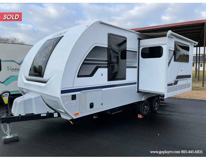 2022 Lance 1995 Travel Trailer at Go Play RV and Marine STOCK# 332526 Photo 3