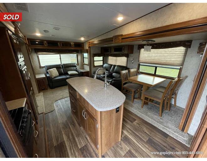 2015 Prime Time Crusader 295RST Fifth Wheel at Go Play RV and Marine STOCK# 117376 Photo 8