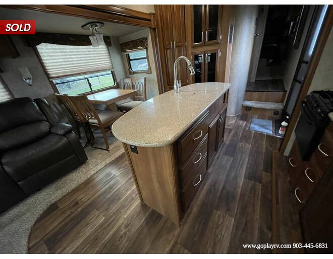 2015 Prime Time Crusader 295RST Fifth Wheel at Go Play RV and Marine STOCK# 117376 Photo 17