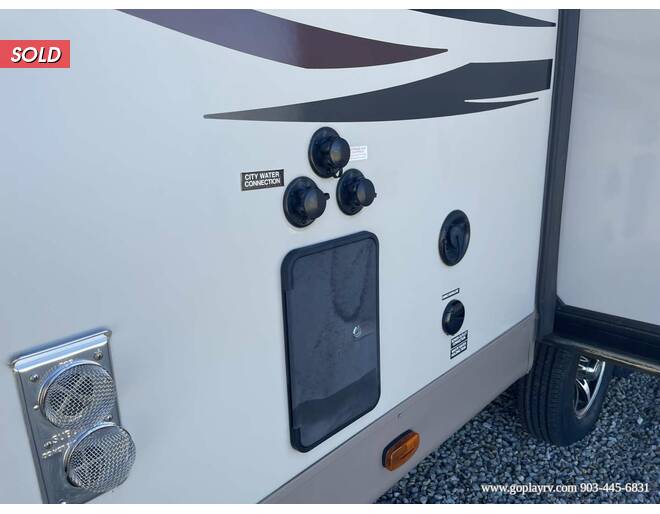 2016 Rockwood Signature Ultra Lite 8280WS Fifth Wheel at Go Play RV and Marine STOCK# 872323 Photo 5