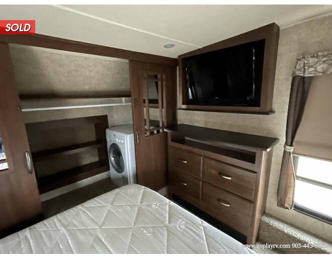 2018 Sierra 381RBOK Fifth Wheel at Go Play RV and Marine STOCK# 044862 Photo 14