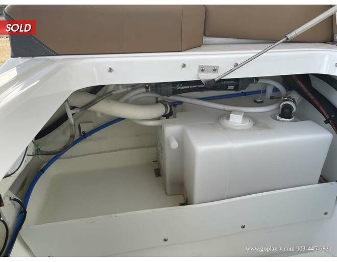 2021 Groupe Beneteau Four Winns HD8 Bowrider at Go Play RV and Marine STOCK# 06G021 Photo 21