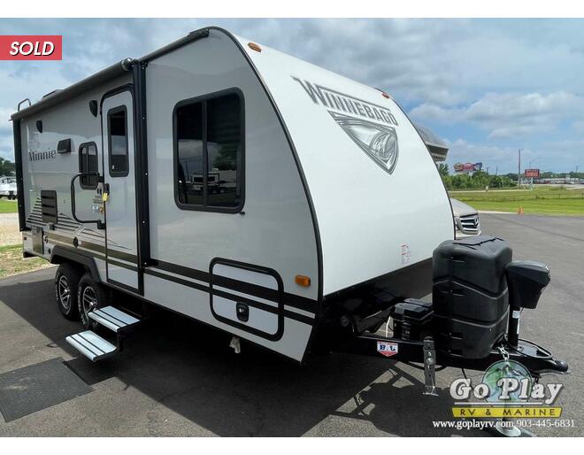 2020 Winnebago Micro Minnie 2106FBS Travel Trailer at Go Play RV and Marine STOCK# 048236A Exterior Photo