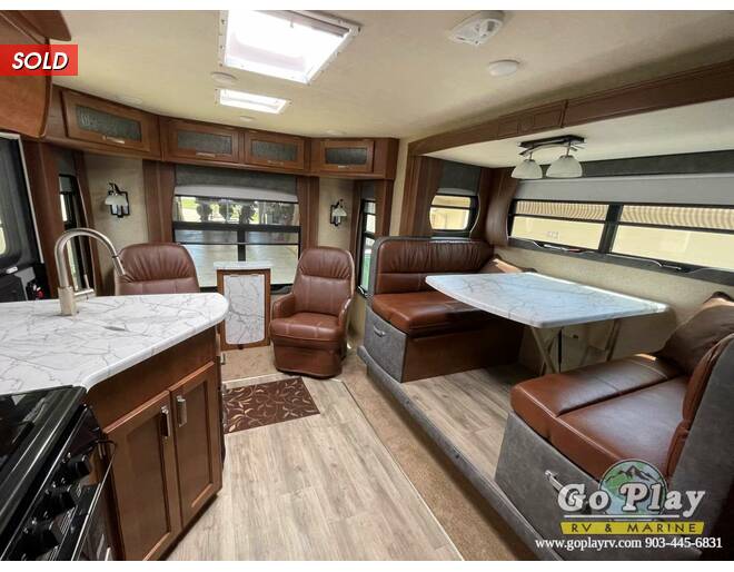 2021 Lance 2375 Travel Trailer at Go Play RV and Marine STOCK# 331214a Photo 19
