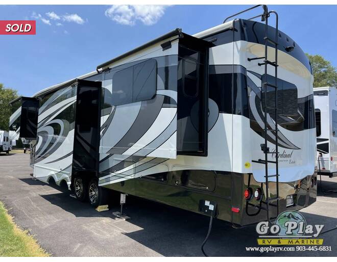 2019 Cardinal Luxury 3950TZX Fifth Wheel at Go Play RV and Marine STOCK# 103742 Photo 5