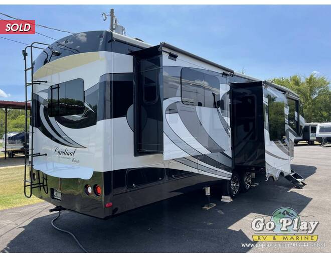 2019 Cardinal Luxury 3950TZX Fifth Wheel at Go Play RV and Marine STOCK# 103742 Photo 7