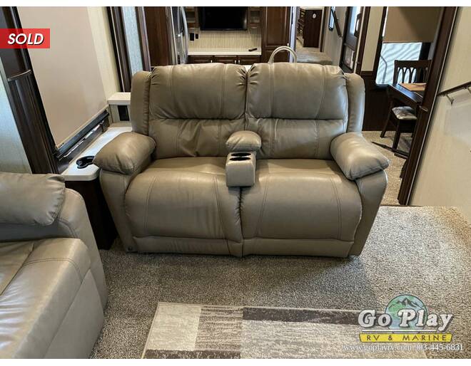 2019 Cardinal Luxury 3950TZX Fifth Wheel at Go Play RV and Marine STOCK# 103742 Photo 30