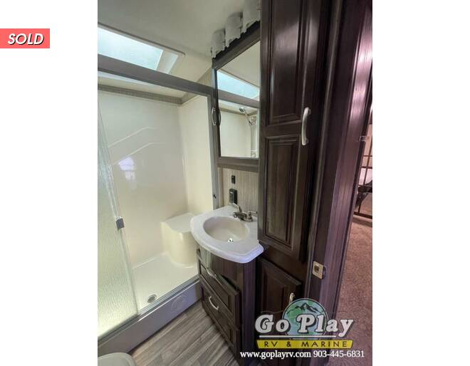 2019 Cardinal Luxury 3950TZX Fifth Wheel at Go Play RV and Marine STOCK# 103742 Photo 49