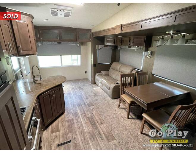 2019 Northwood Arctic Fox Silver Fox Edition 29.5T Fifth Wheel at Go Play RV and Marine STOCK# 150250 Photo 11