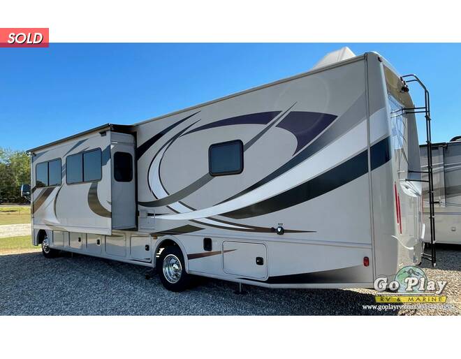 2014 Thor Hurricane Ford F-53 34E Class A at Go Play RV and Marine STOCK# a01925 Photo 4