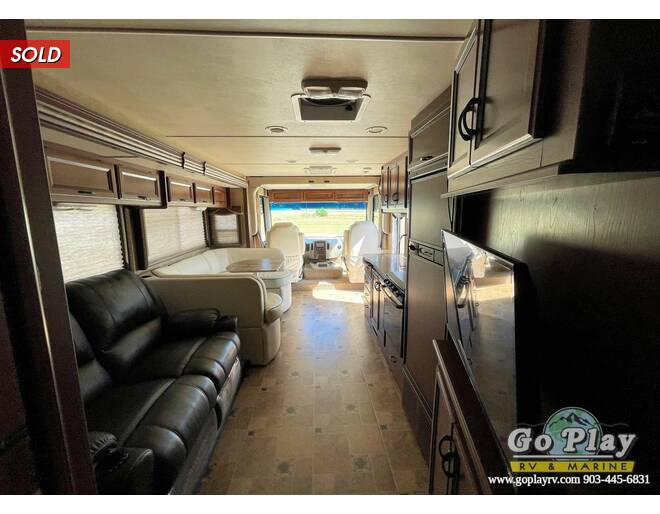 2014 Thor Hurricane Ford F-53 34E Class A at Go Play RV and Marine STOCK# a01925 Photo 9