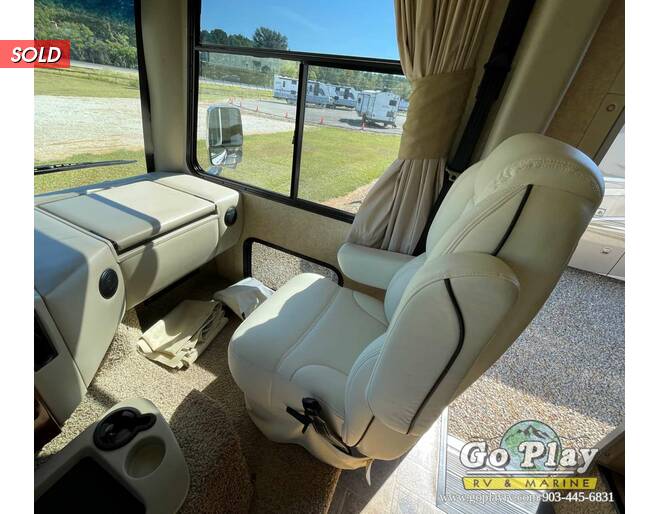 2014 Thor Hurricane Ford F-53 34E Class A at Go Play RV and Marine STOCK# a01925 Photo 11