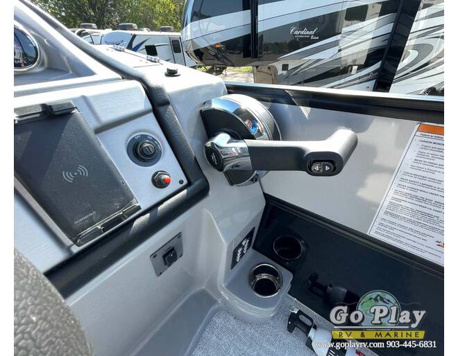 2023 Berkshire CTS Series 22CL2 CTS Pontoon at Go Play RV and Marine STOCK# 71I223 Photo 24