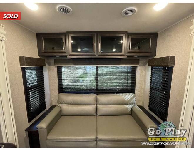 2021 Jayco Eagle 330RSTS Travel Trailer at Go Play RV and Marine STOCK# ef0335 Photo 16