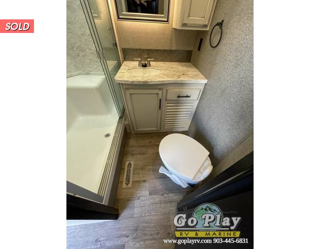 2021 Jayco Eagle 330RSTS Travel Trailer at Go Play RV and Marine STOCK# ef0335 Photo 38