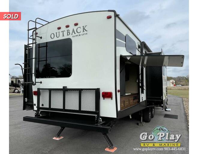 2018 Keystone Outback Super-Lite 325BH Travel Trailer at Go Play RV and Marine STOCK# 450250 Photo 6
