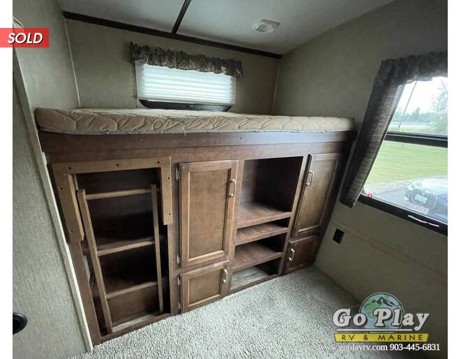 2018 Keystone Outback Super-Lite 325BH Travel Trailer at Go Play RV and Marine STOCK# 450250 Photo 13