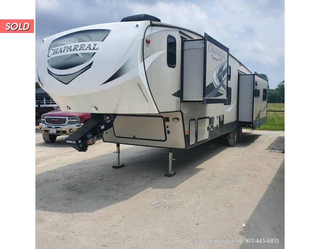 2020 Coachmen Chaparral Lite 30BHS Fifth Wheel at Go Play RV and Marine STOCK# 323167 Photo 3