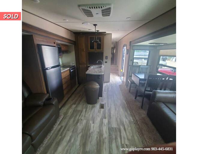 2020 Coachmen Chaparral Lite 30BHS Fifth Wheel at Go Play RV and Marine STOCK# 323167 Photo 8