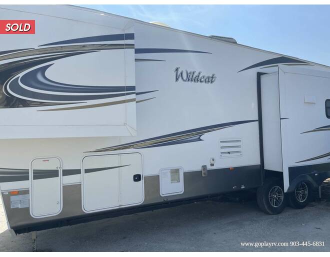 2015 Wildcat 327CK Fifth Wheel at Go Play RV and Marine STOCK# 029500 Photo 3