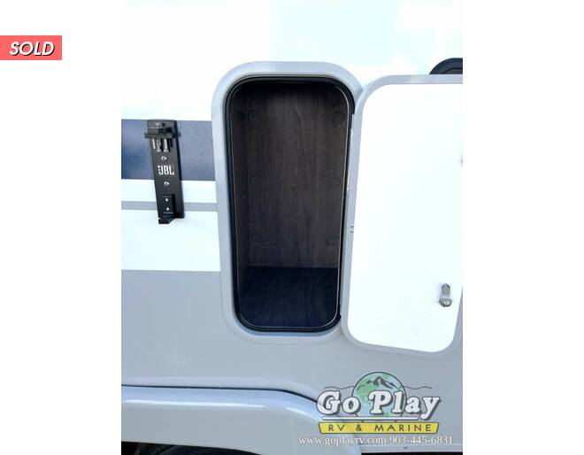 2024 Lance 2465 Travel Trailer at Go Play RV and Marine STOCK# 335514 Photo 9
