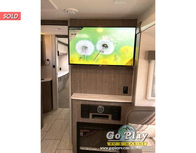 2024 Lance 2465 Travel Trailer at Go Play RV and Marine STOCK# 335514 Photo 27