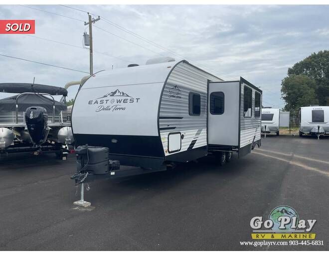 2022 East to West Della Terra 261RB Travel Trailer at Go Play RV and Marine STOCK# 010678 Photo 3